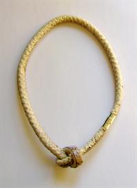 Hotsjok design halskæde i slangeskind